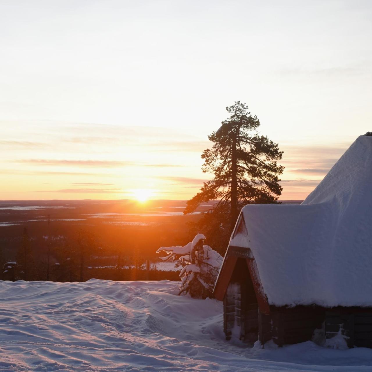 Classic Log Cabin Ski-In Ski-Out Levi Exteriör bild
