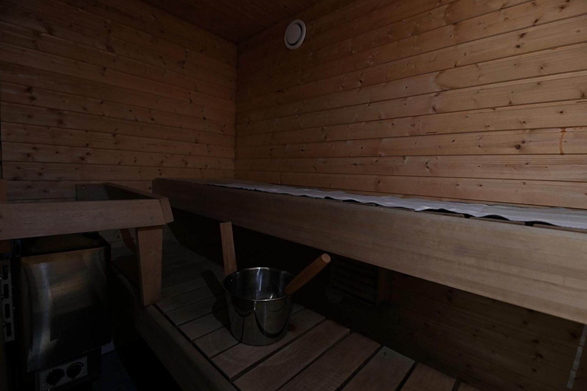 Classic Log Cabin Ski-In Ski-Out Levi Rum bild